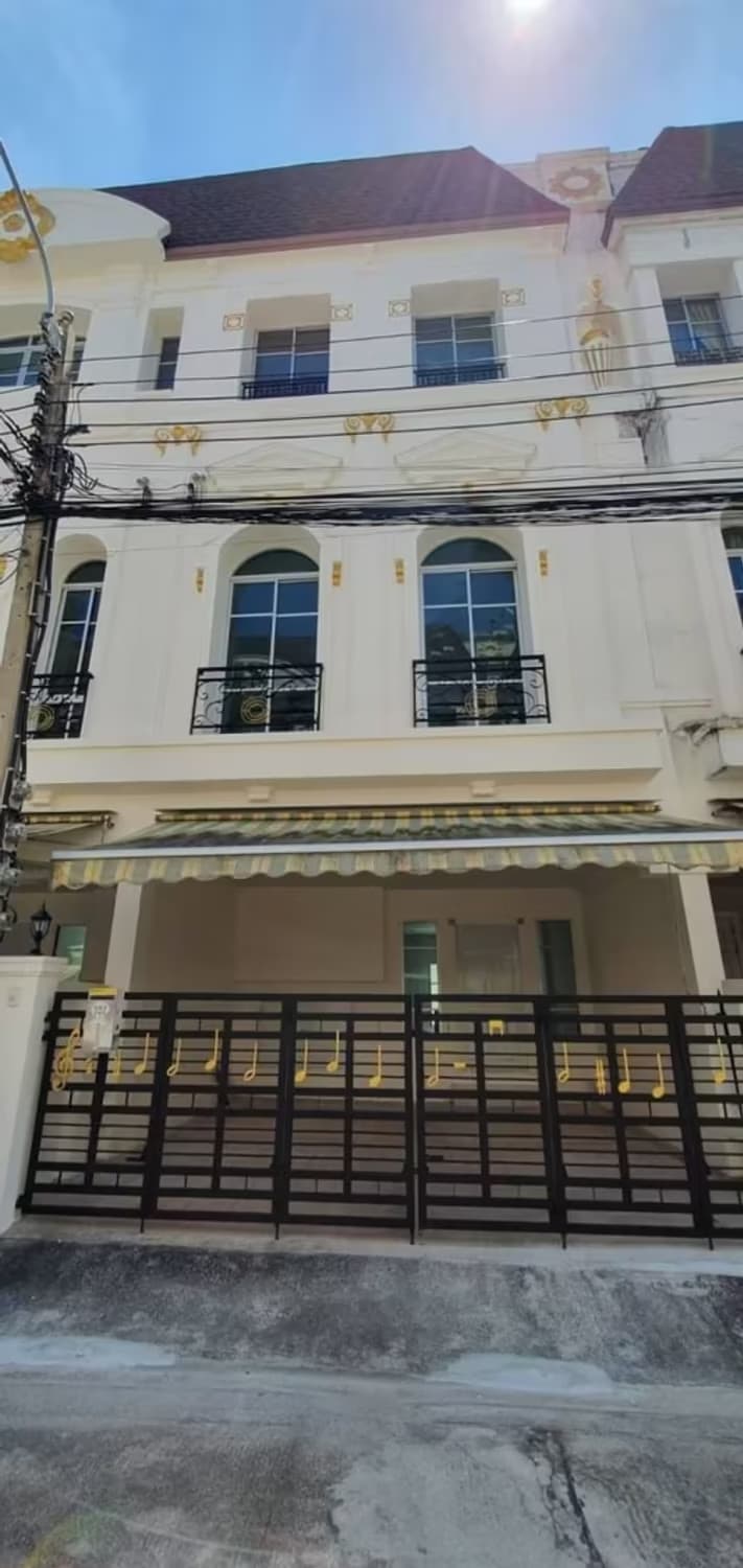 House for Sale at Banklangkrung Grande Vienna Rama 3 - Image 1