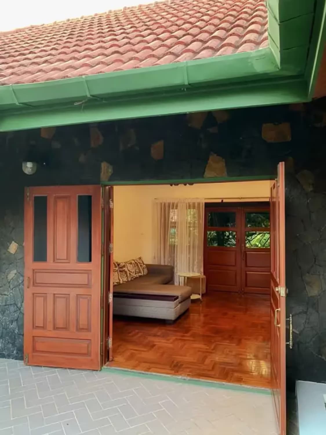2 Bedroom House - Image 6
