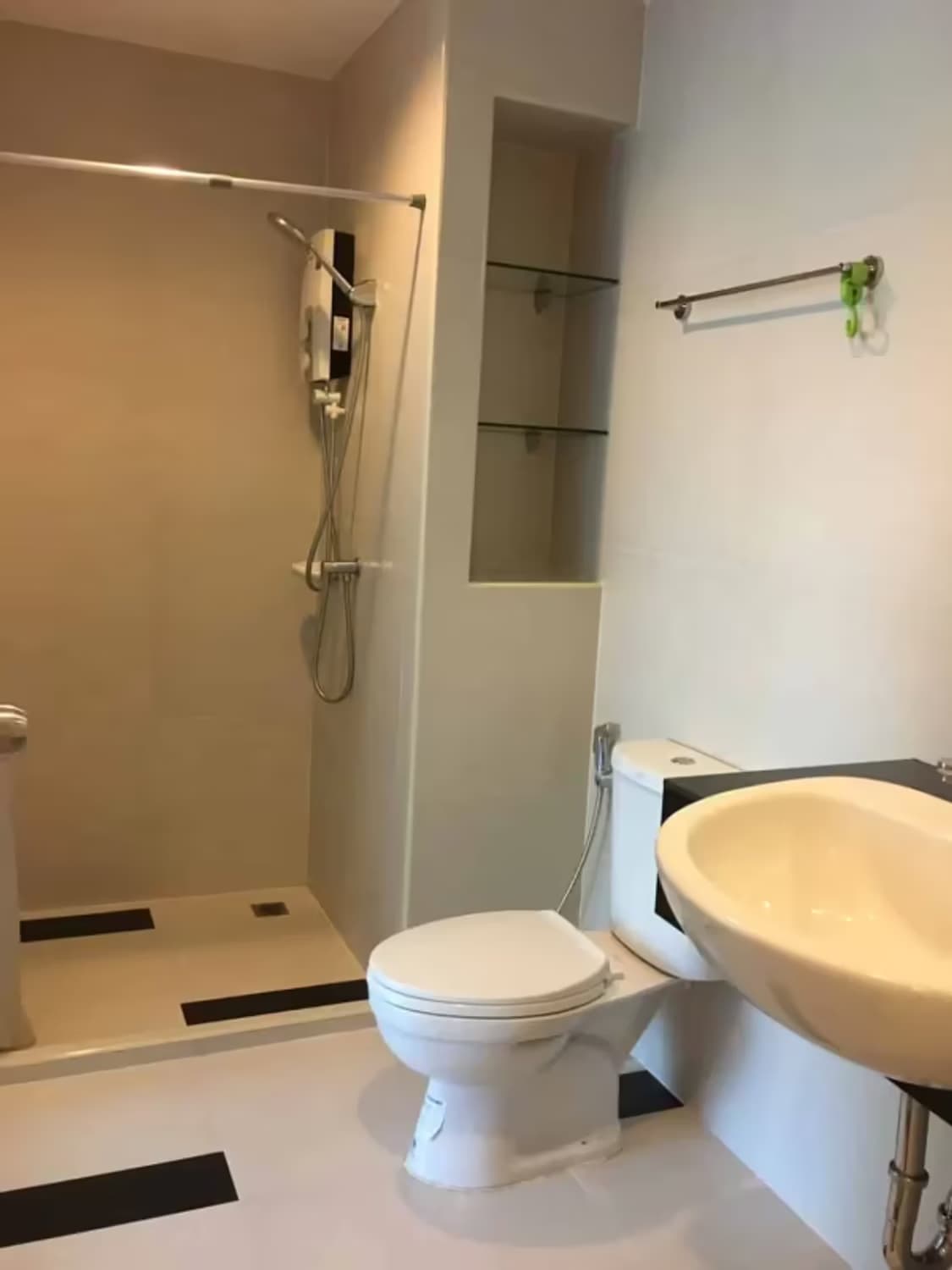 2 Bedroom Condo - Image 6