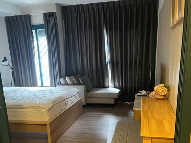 1 Bedroom Condo