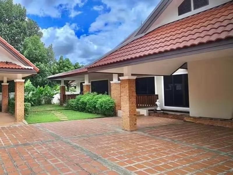 4 Bedroom House in Nong Hoi