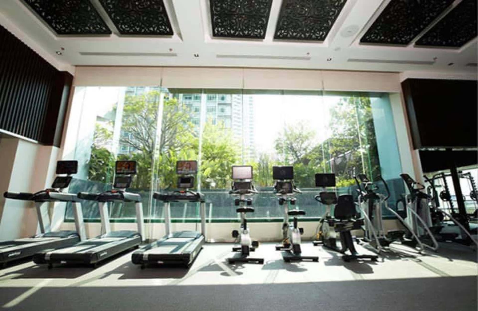 Condo for Rent at Circle Condominium - Image 23