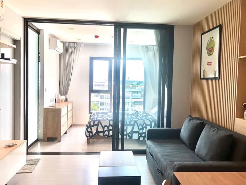 1 Bedroom Condo