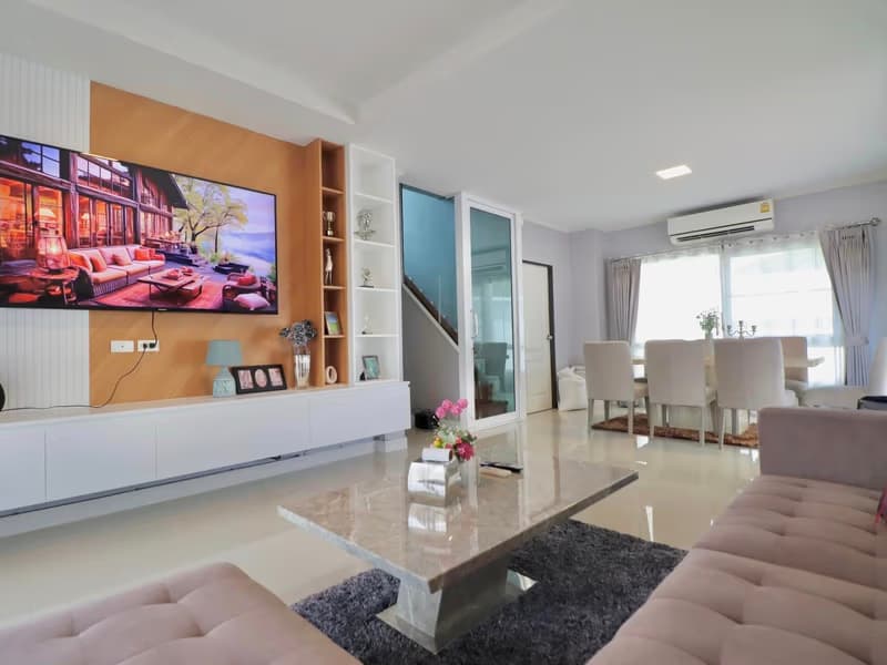 3 Bed House for Rent in undefined