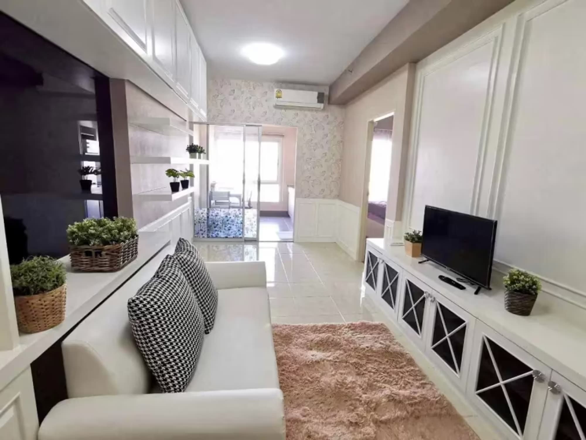 1 Bedroom Condo - Image 7