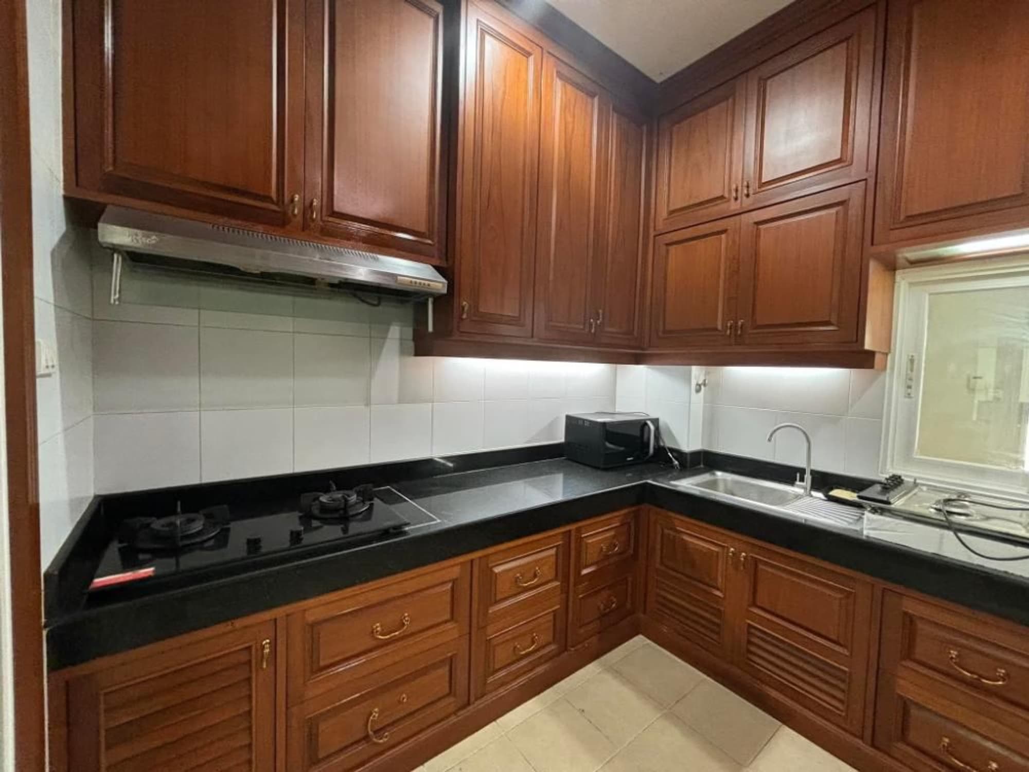 5 Bed House for Rent and Sale in Bang Phli, Samut Prakan - Image 6