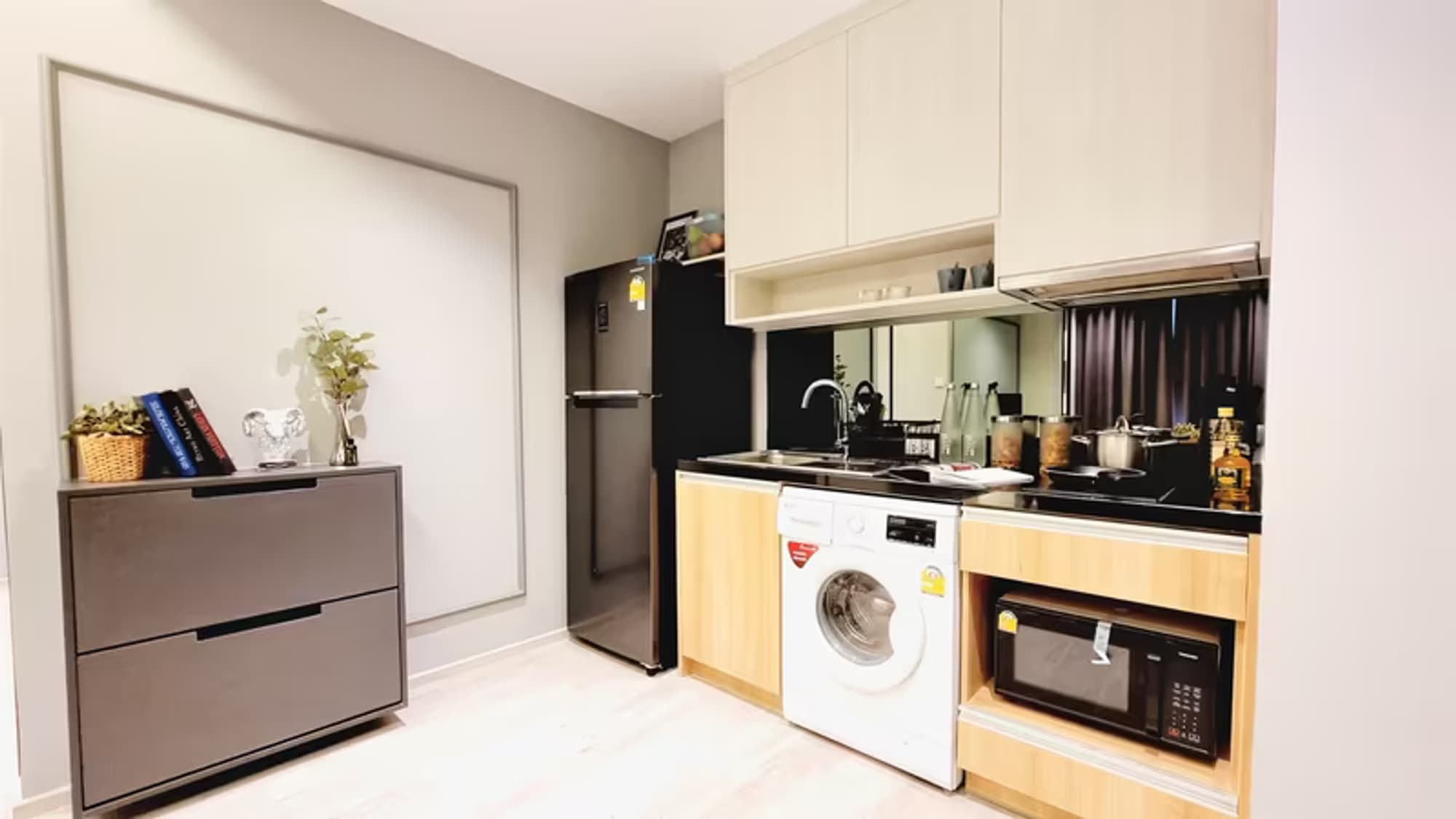 2 Bedroom Condo - Image 10