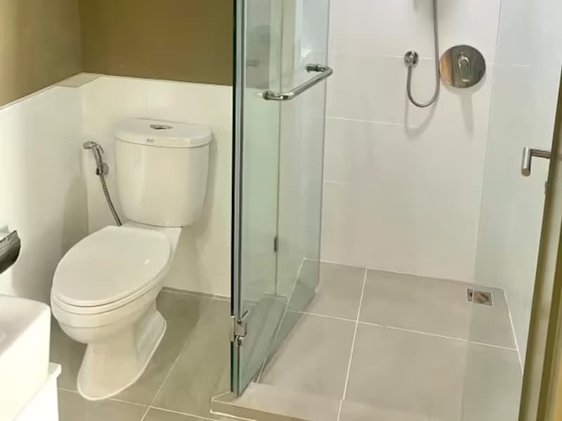 1 Bedroom Condo