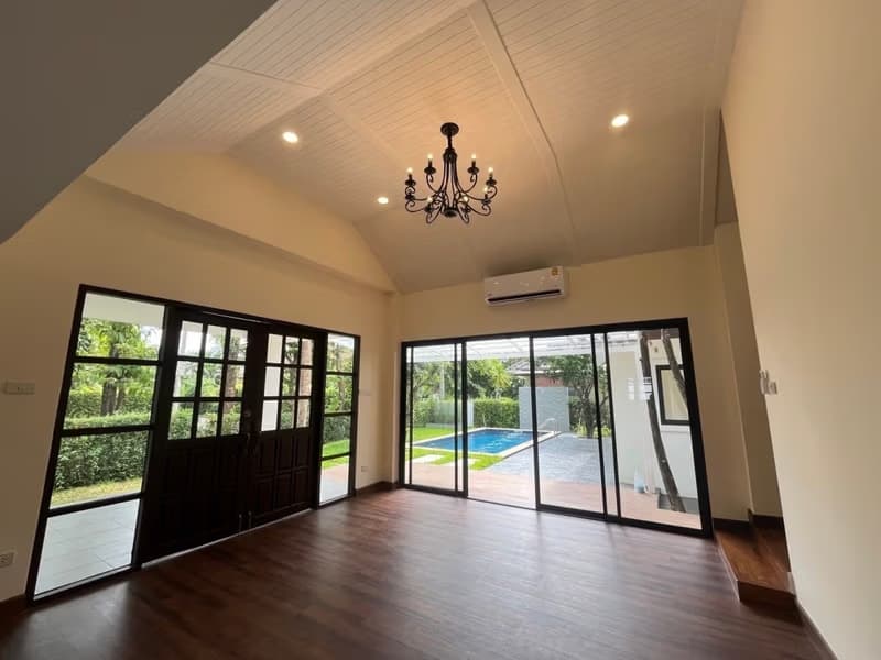detached_house