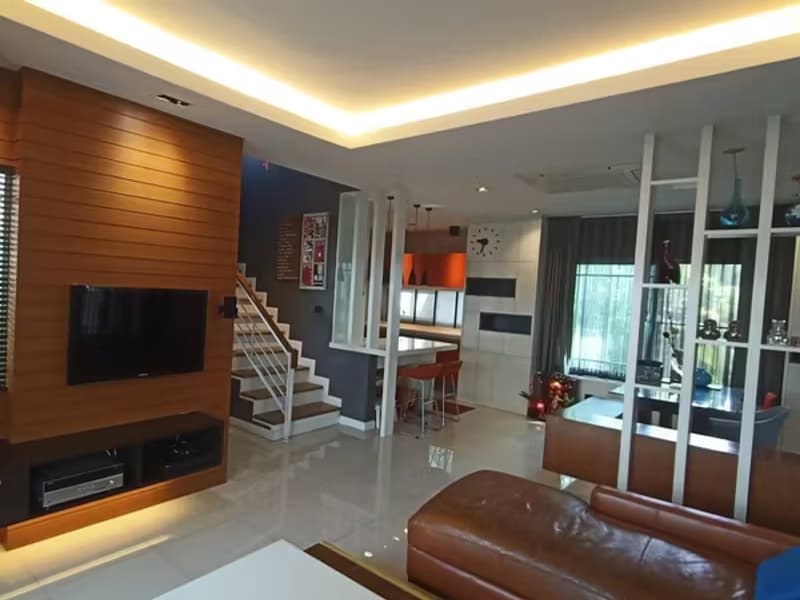House for Sale in Prawet.