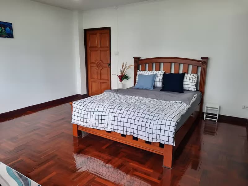 Service apartment for Rent in Watthana 