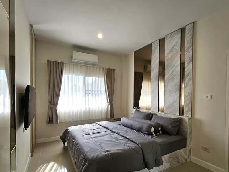 4 Bed House for Sale in San Kamphaeng