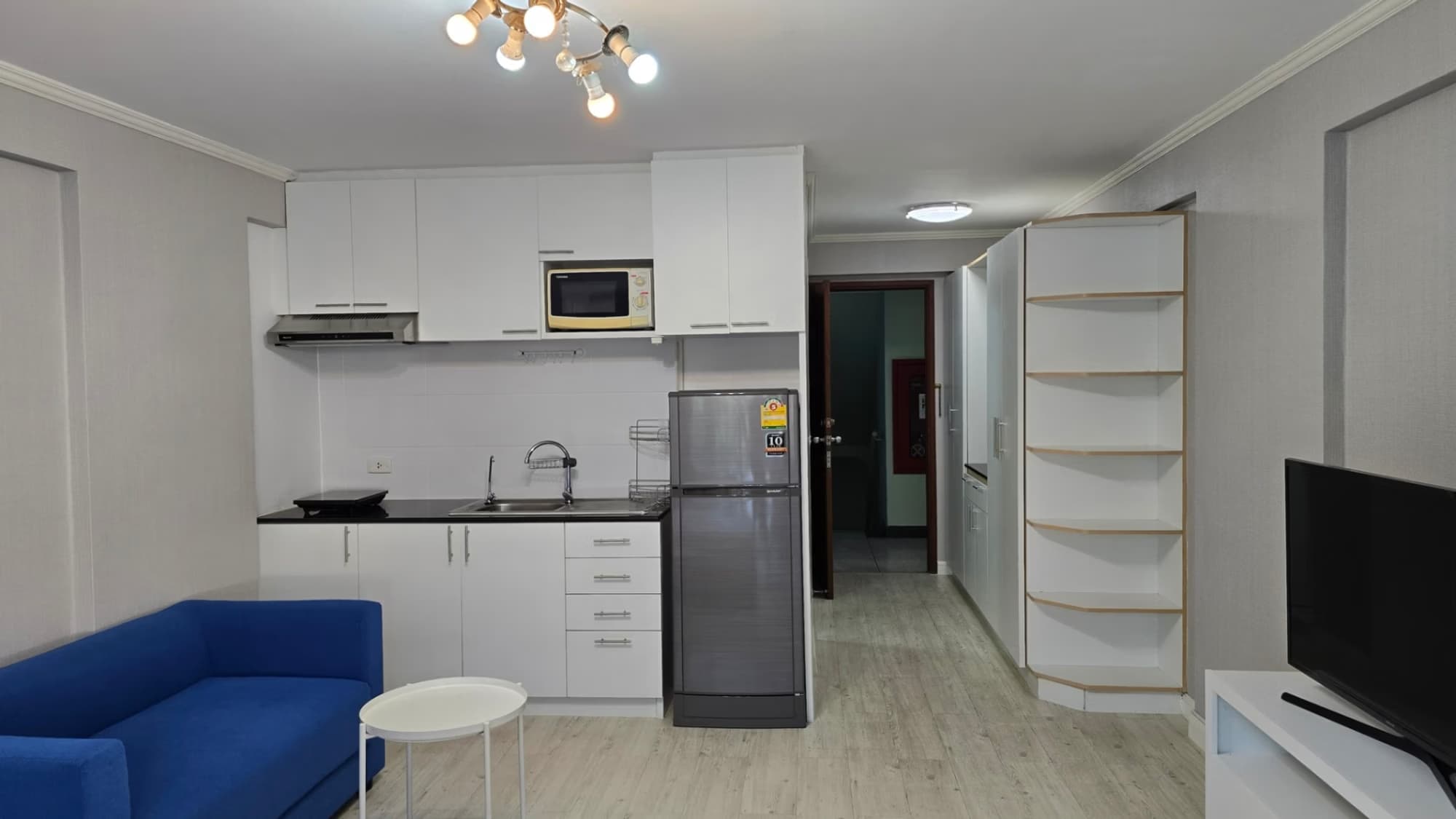 Studio Condo for Rent in Watthana - Image 2