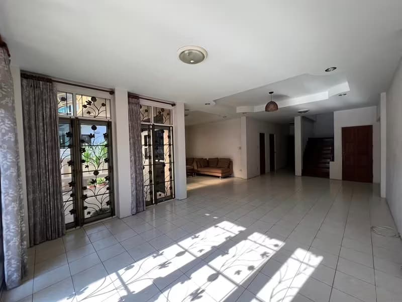 House for Sale in San Phi Suea, Mueang Chiang Mai.