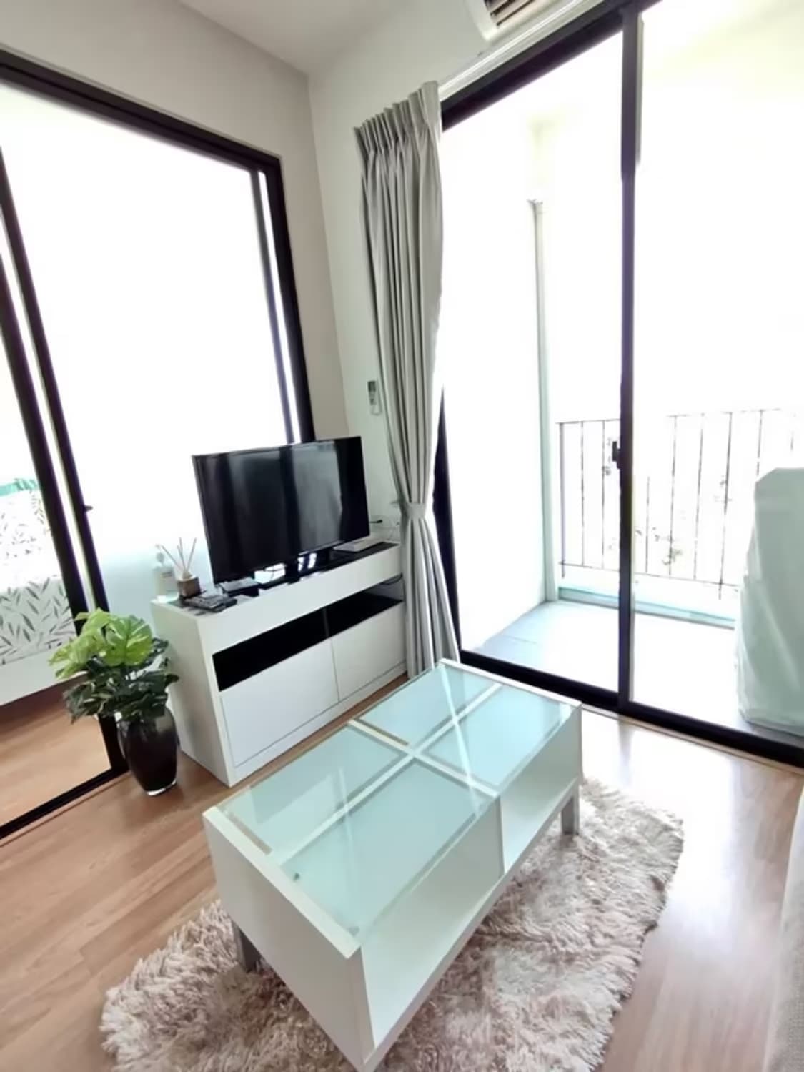 1 Bedroom Condo - Image 4