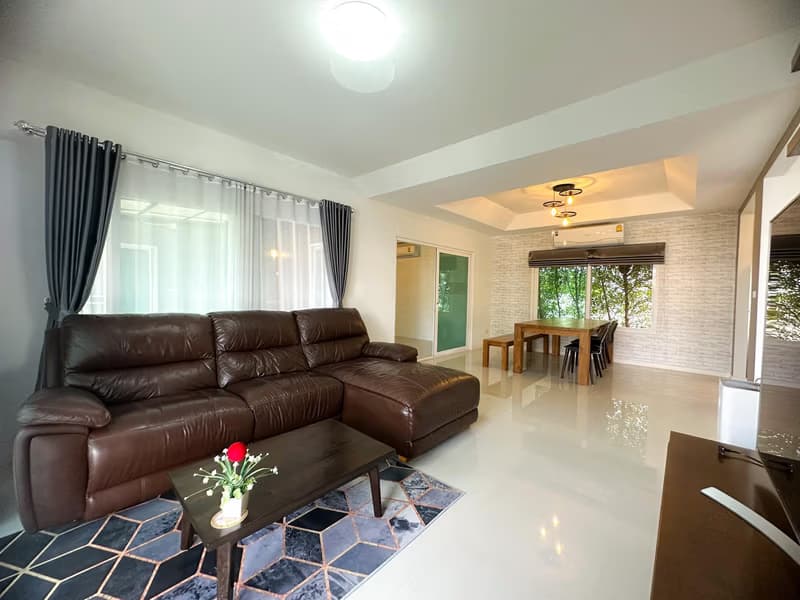 4 Bed House for Rent and Sale in San Kamphaeng