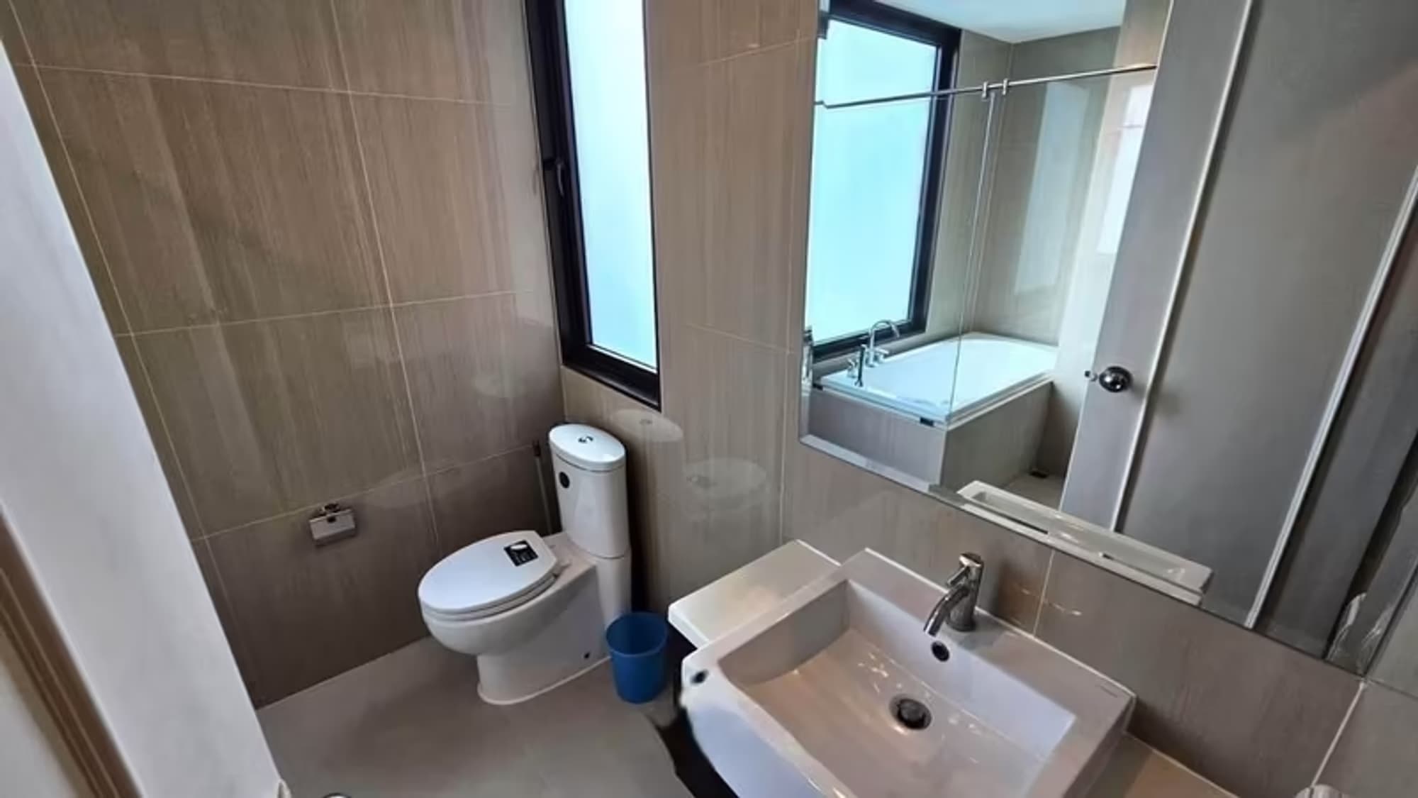  Condo for Rent at Villa Asoke Condominium - Image 5