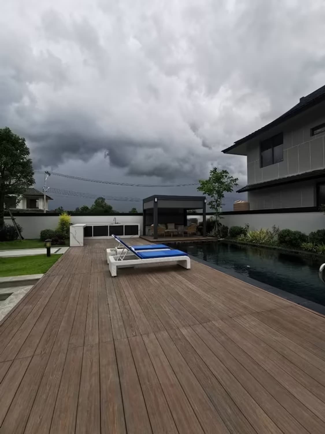 Luxury Pool Villa at San Sai - Image 27