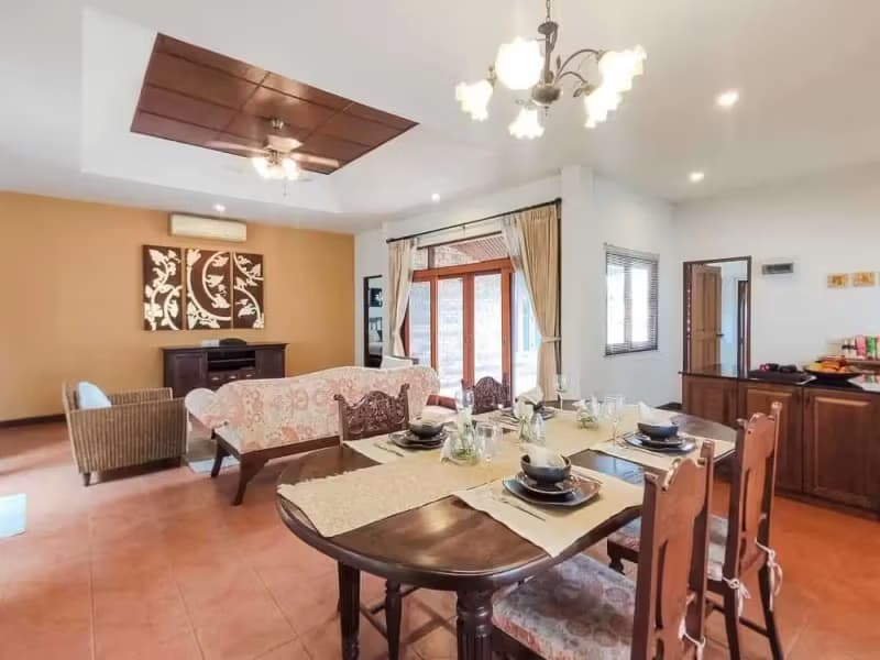 2 Bedroom House