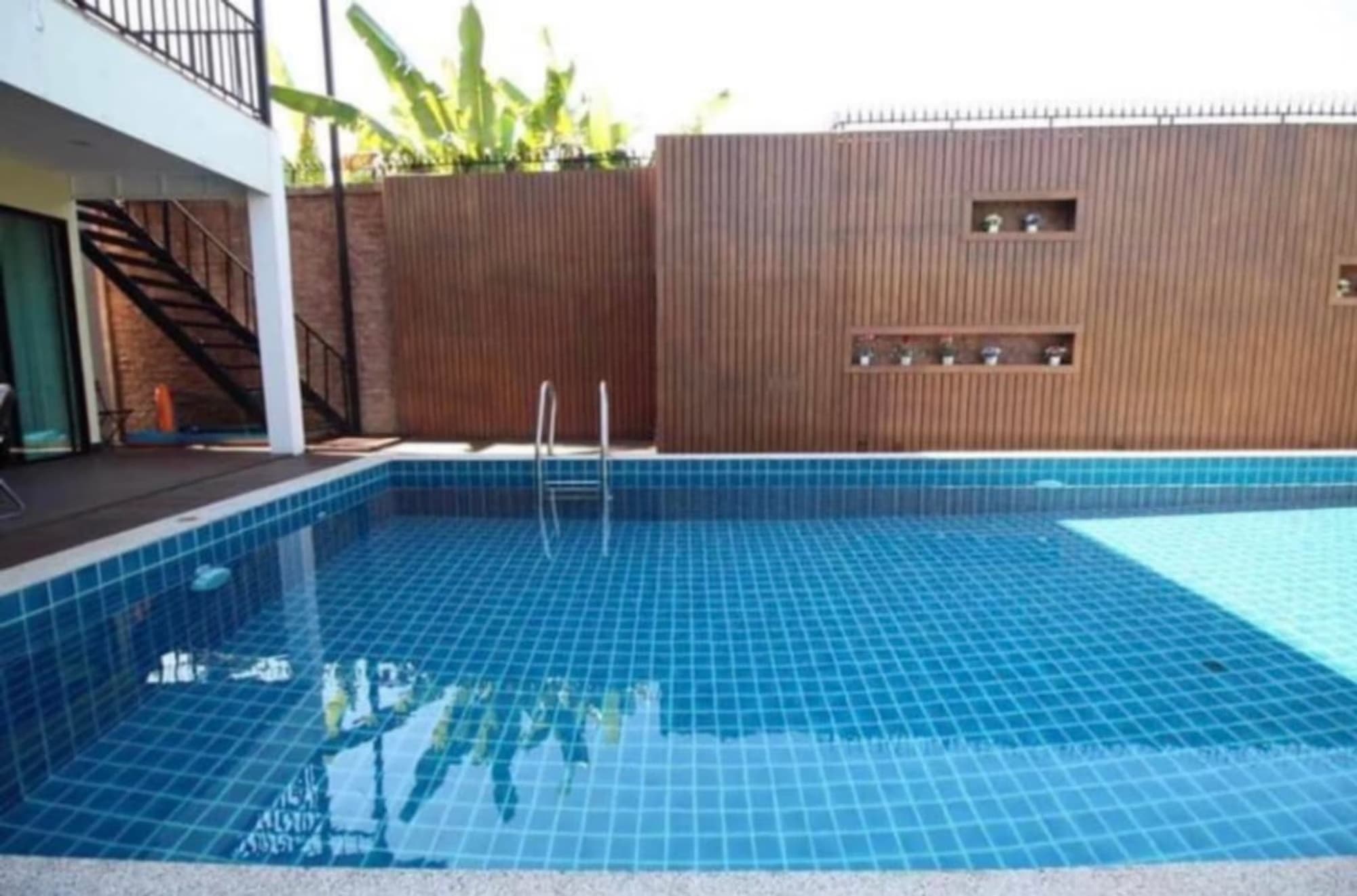 5 Bedroom House - Image 23