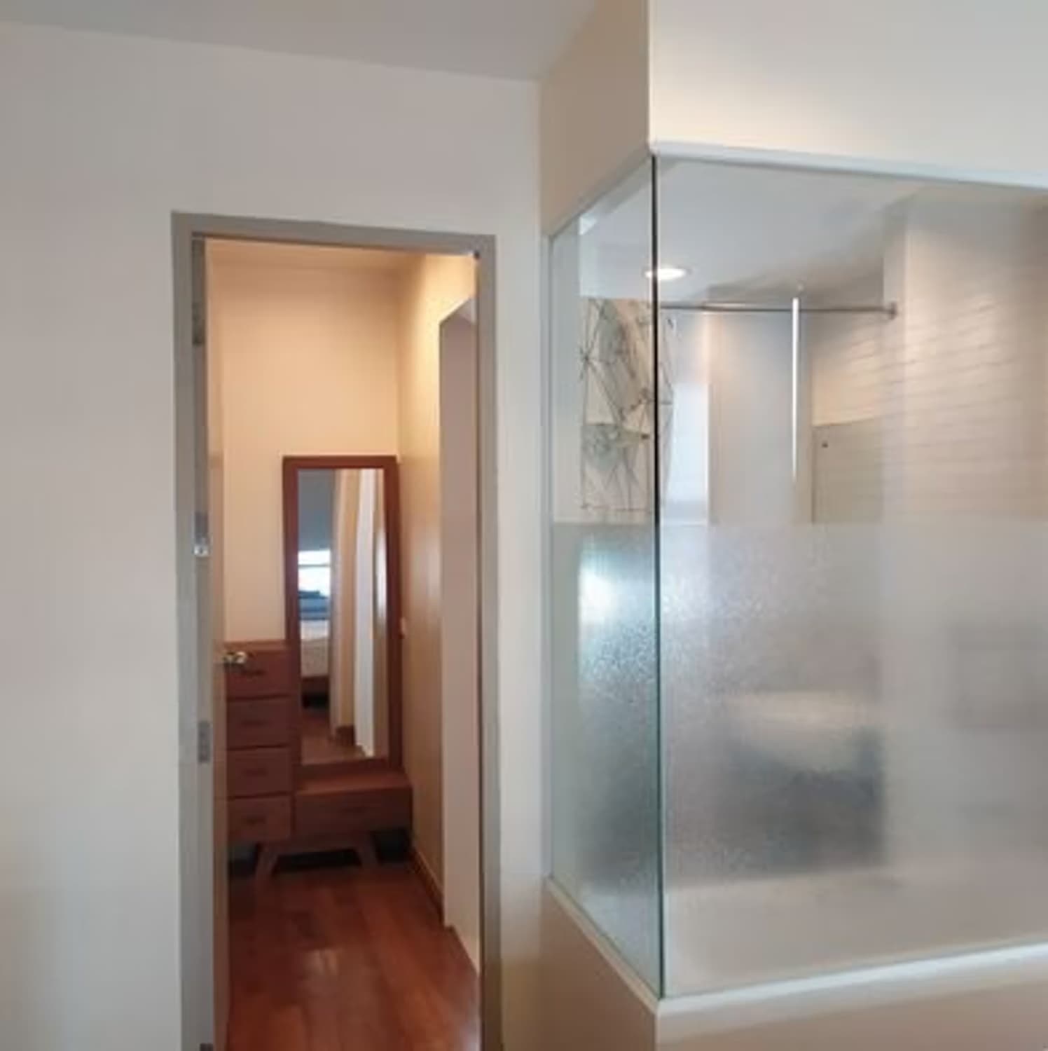 Condo for Rent at IDEO Ratchada-Huai Khwang - Image 1