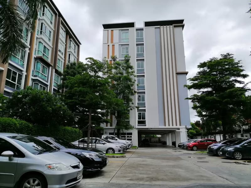Condo for Rent at One Plus Nineteen 4 Condominium