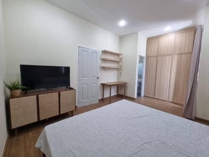 Townhouse for Rent at Golden Town RuamChok