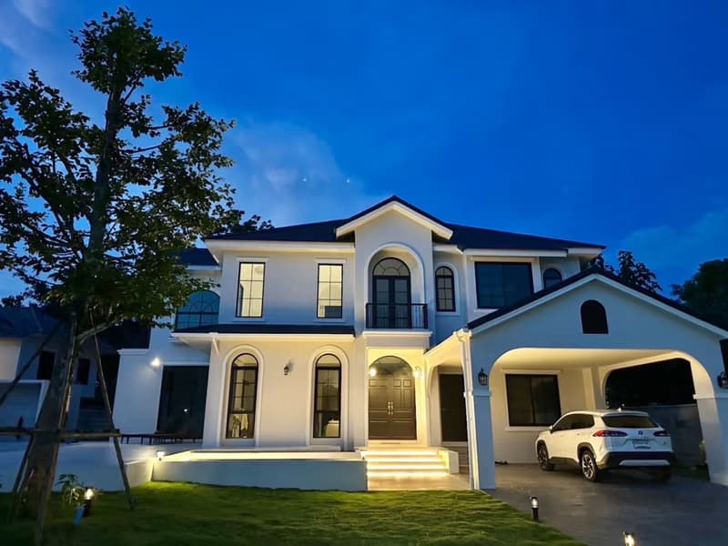 4 Bed House for Rent in Mae Rim District