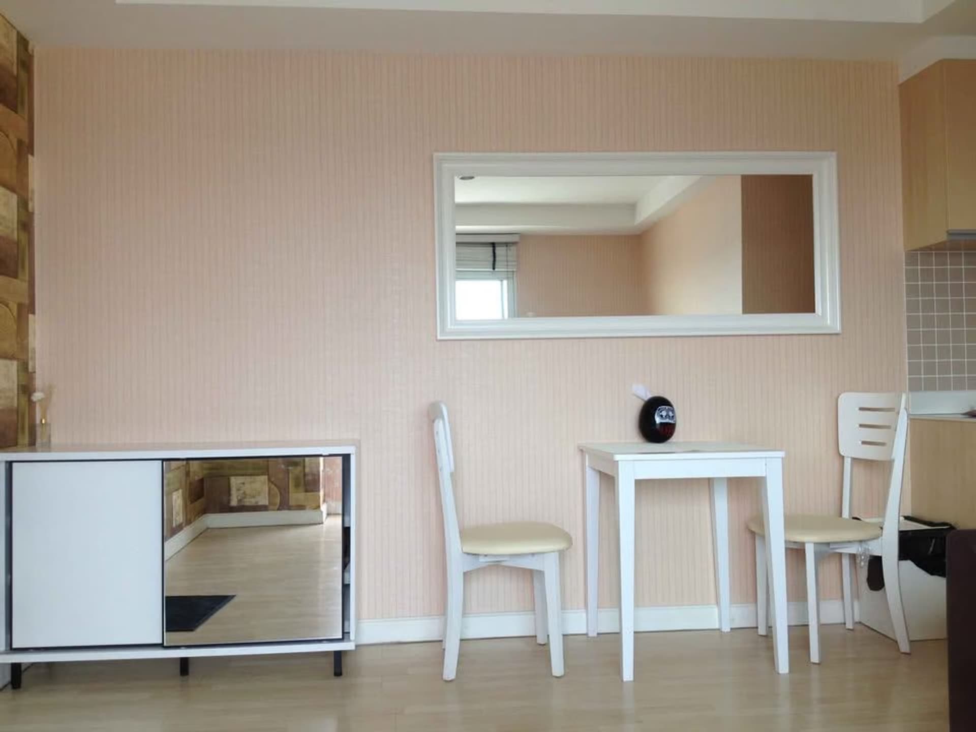 1 ห้องนอน คอนโด สำหรับ ขาย ใน Huai Khwang - Image 5