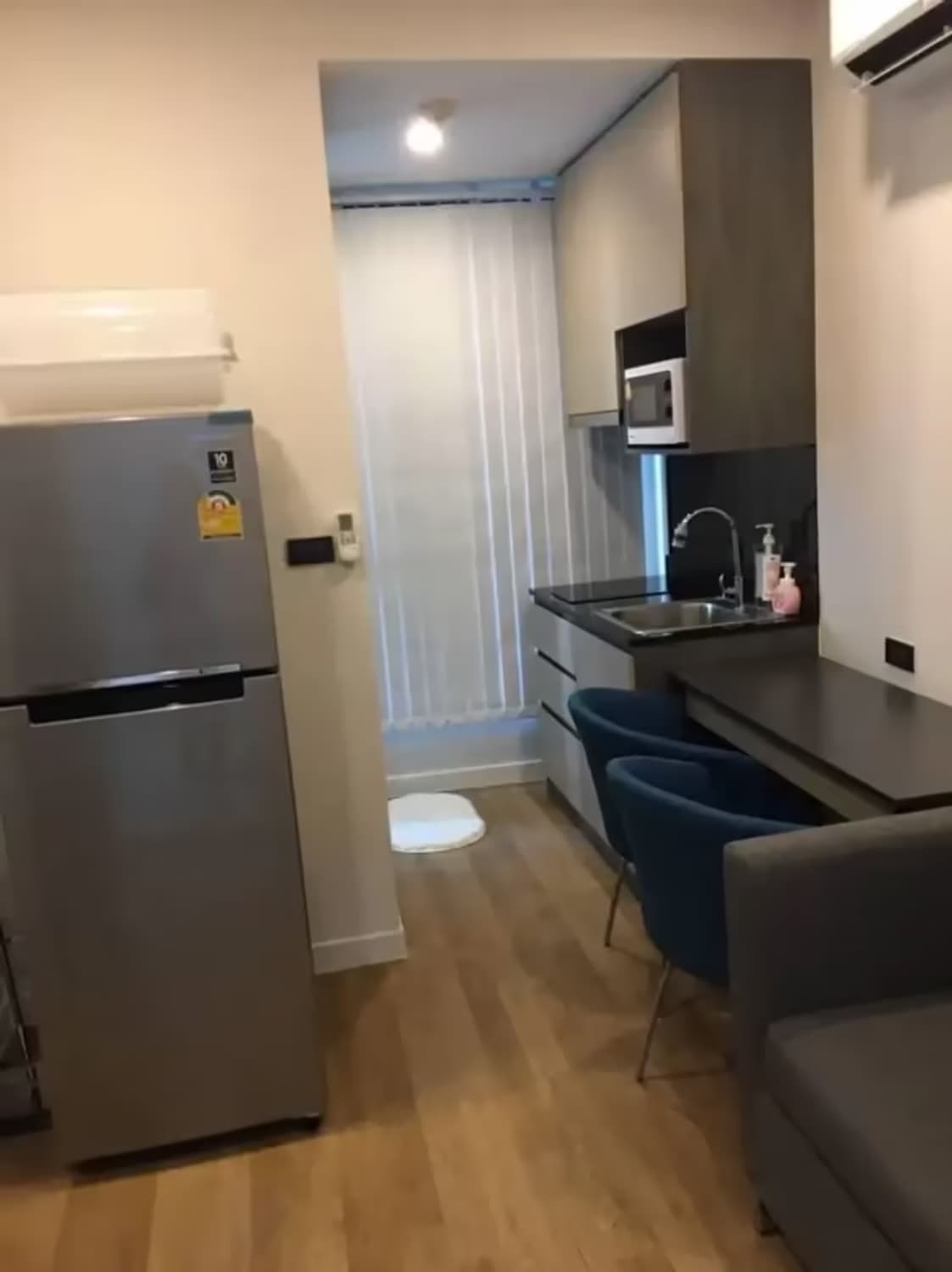 1 Bedroom Condo - Image 1