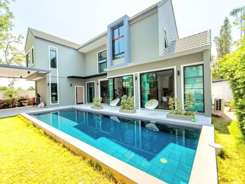 6 Bed House for Rent and Sale in Hang Dong District