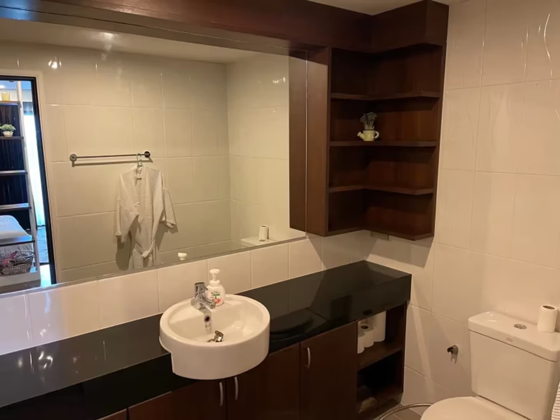 1 Bedroom Condo - Image 8