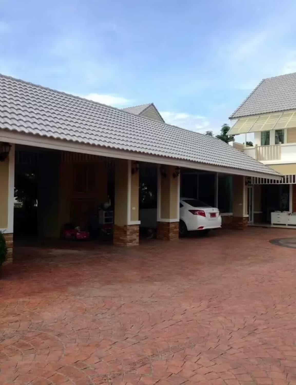 4 Bedroom House for Sale in Nong Chom - Image 10