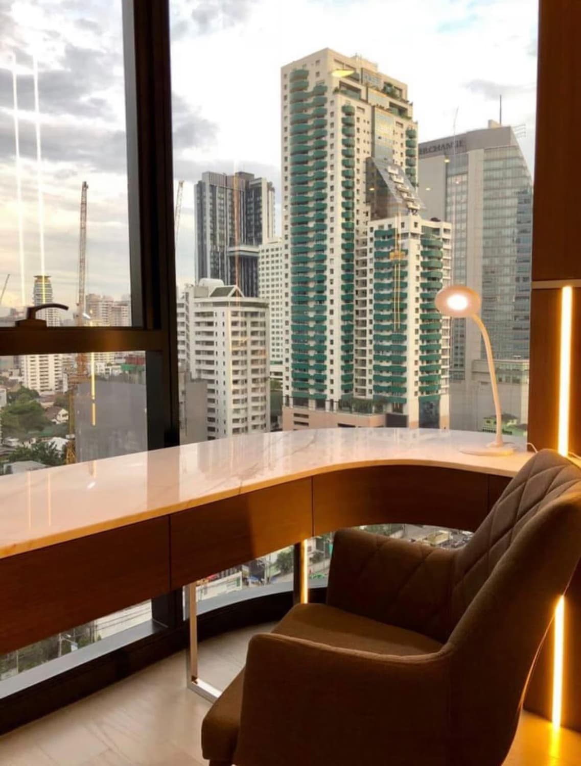 1 Bedroom Condo for Rent at Ashton Asoke - Image 3