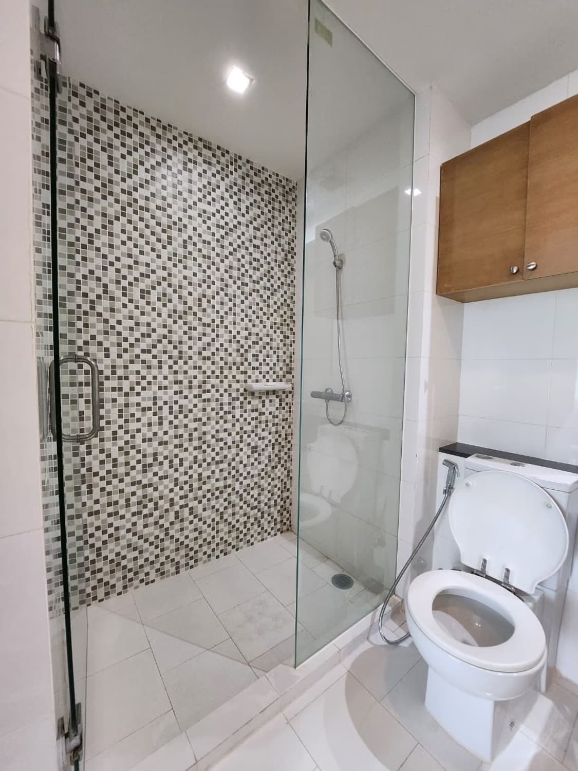 2 Bed Condo for Rent in Watthana - Image 5