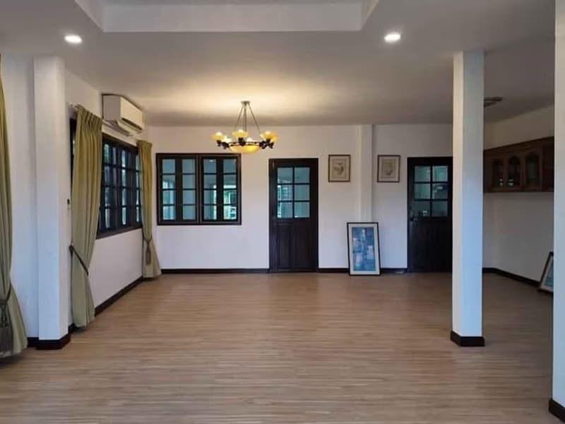 4 Bed House for Rent in Mueang Chiang Mai District