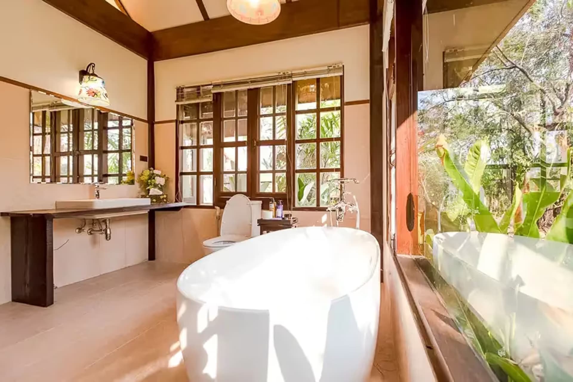 5 Bedroom House - Image 2