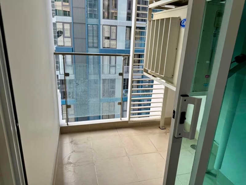 2 Bed Condo for Sale in Ratchathewi