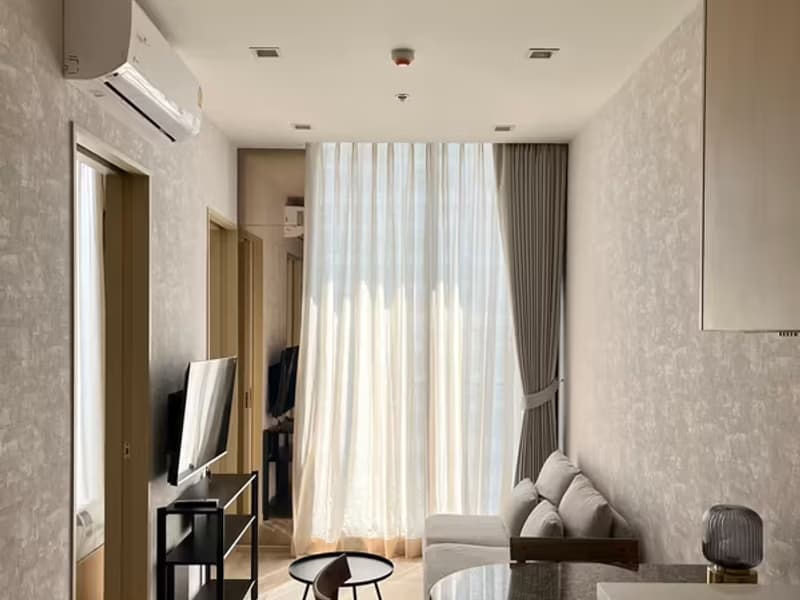Condo for Rent at Noble State 39