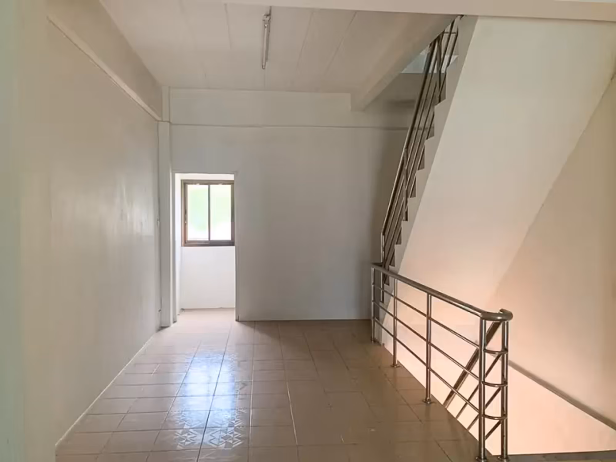 2 Bedroom House - Image 4