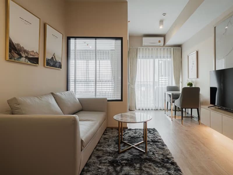 1 Bed Condo for Rent and Sale  Near Phra Ram 9 MRT