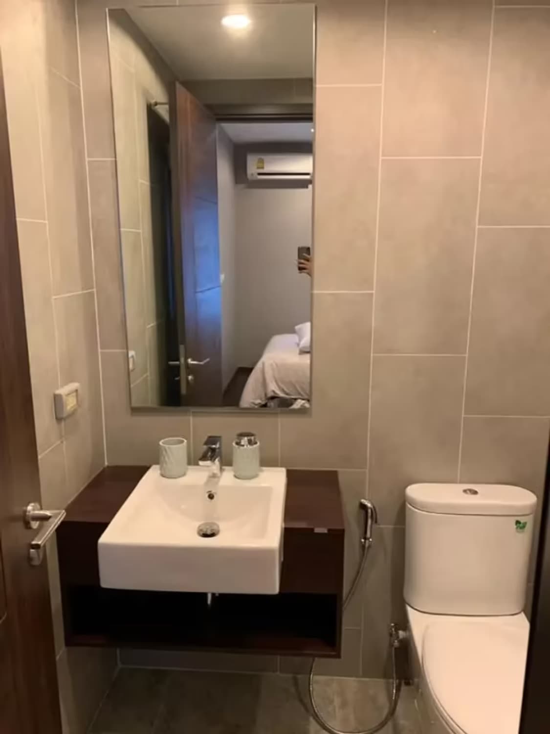 Condo for Rent, Sale at C Ekkamai - Image 9