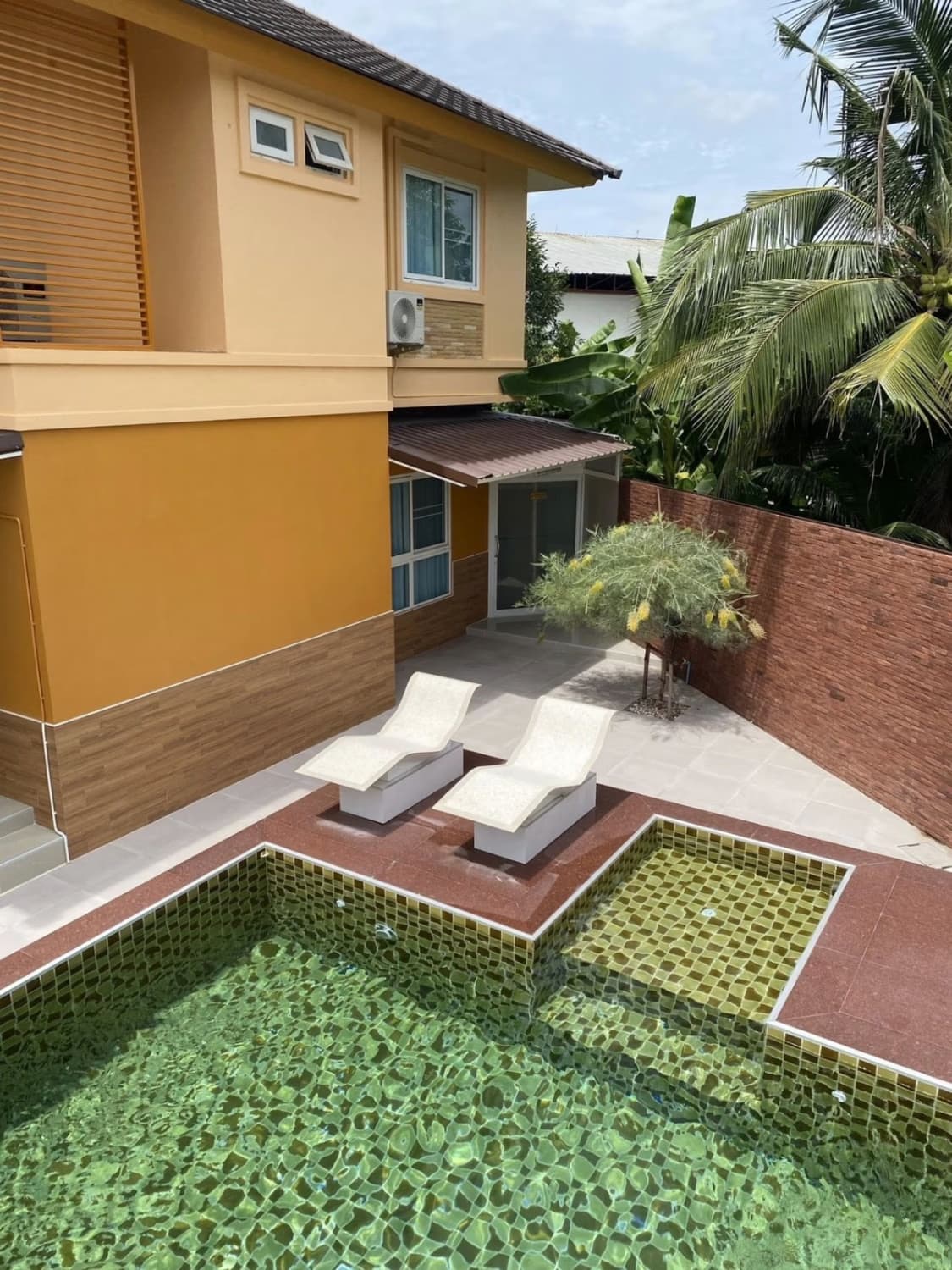 3 Bed House for Rent and Sale in Saraphi - Image 2