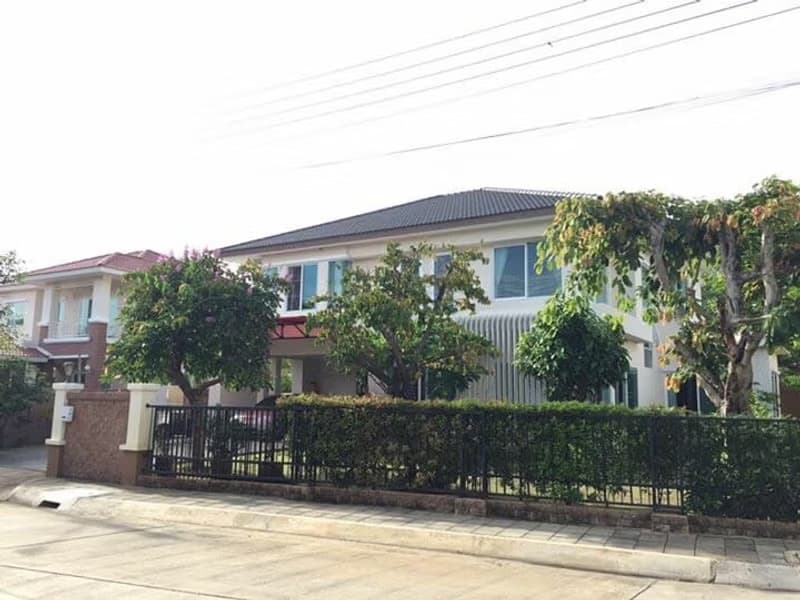 House for sale in Wararom Kaew Nawarat Village