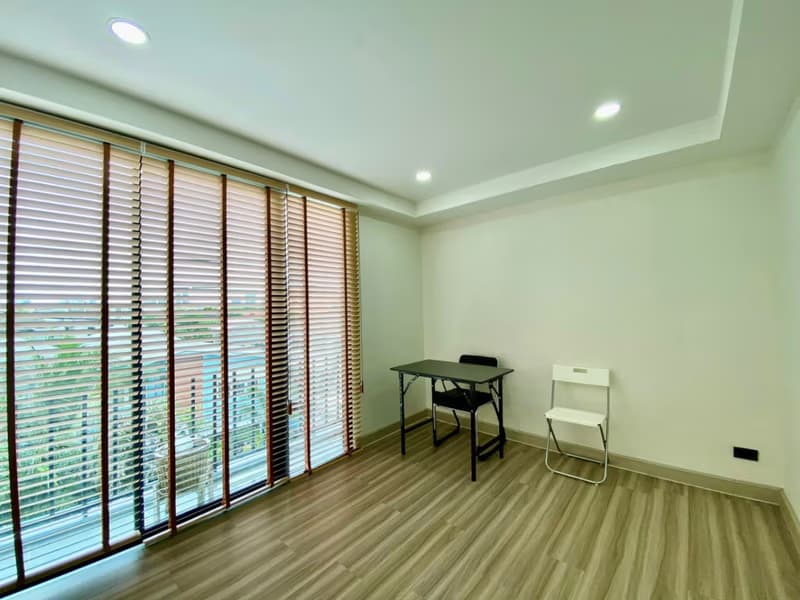 3 Bed Townhouse for Rent in Phra Khanong