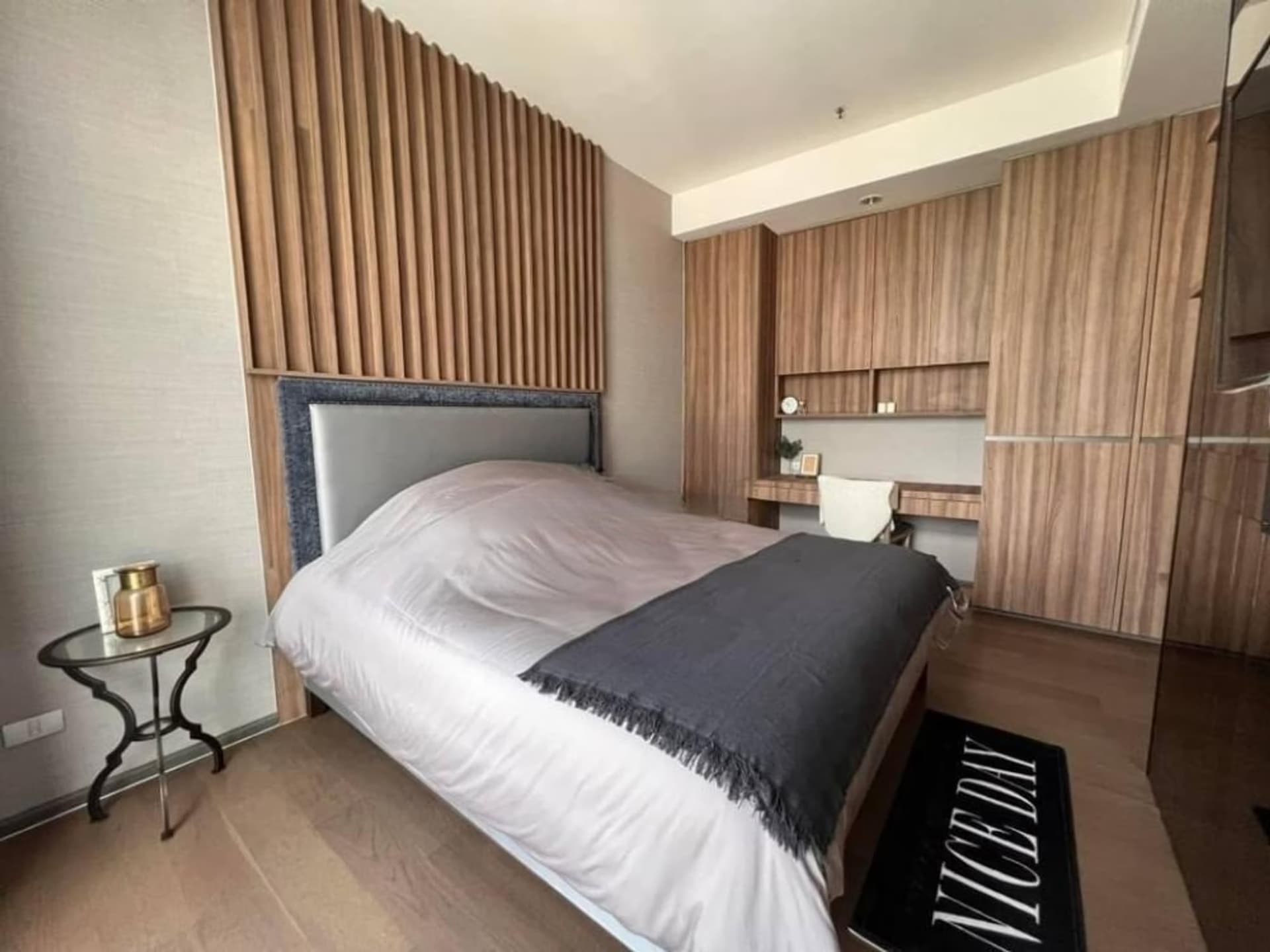 1 ห้องนอน คอนโด สำหรับ ขาย ใน Bang Rak - Image 4
