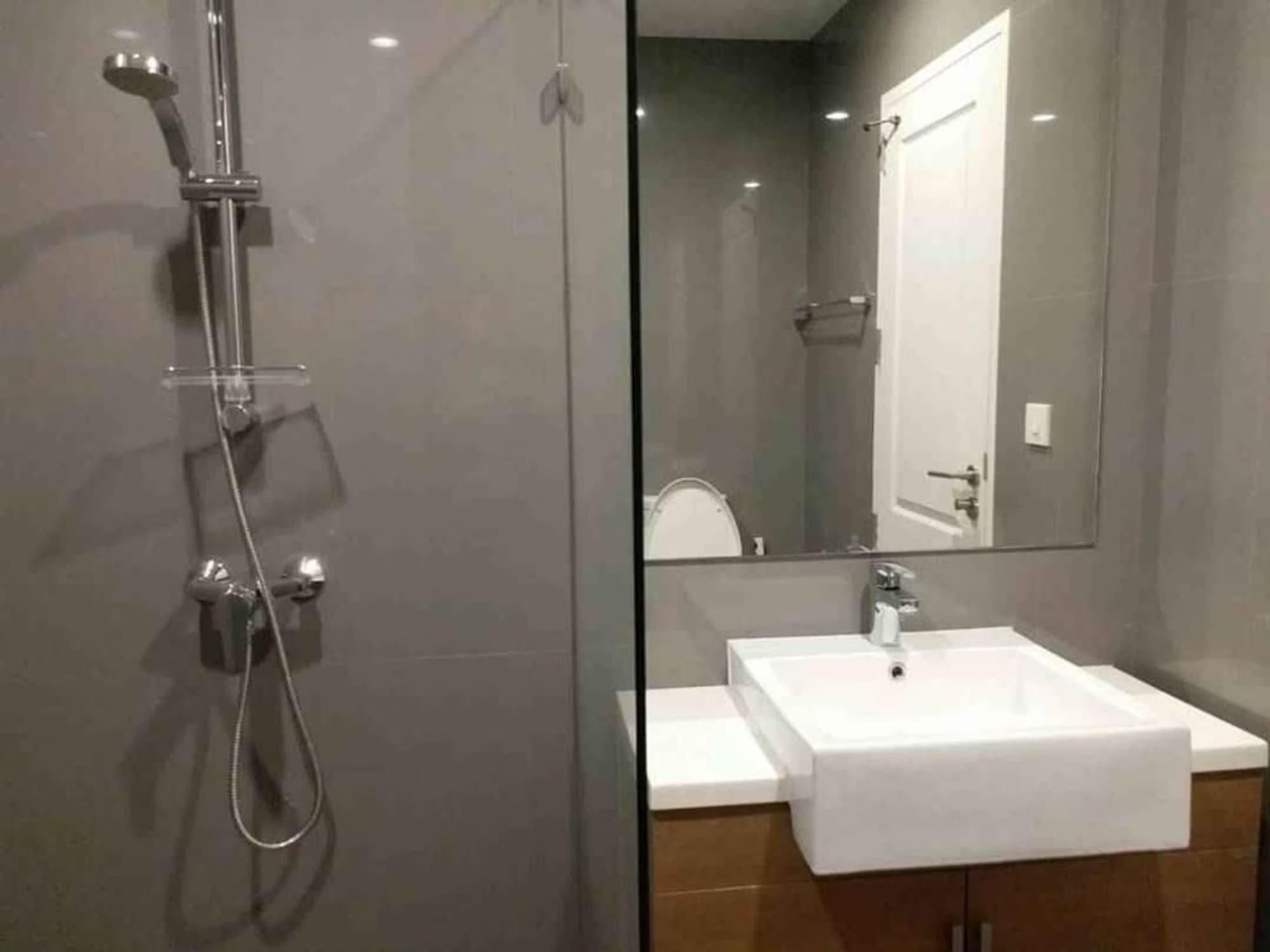 1 Bed Condo for Rent and Sale  Near Surasak BTS - Image 10
