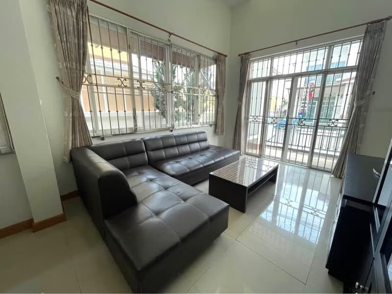 4 Bed House for Rent and Sale in Mueang Chiang Mai