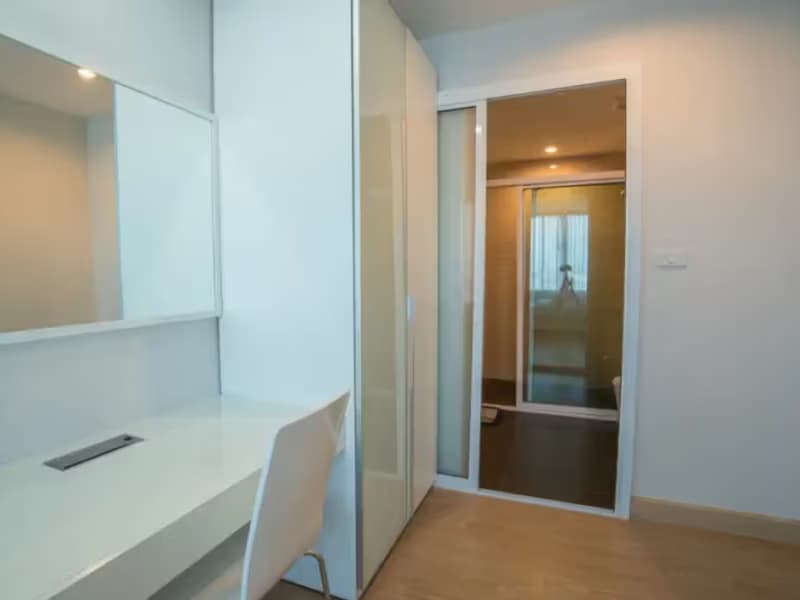 1 Bedroom Condo
