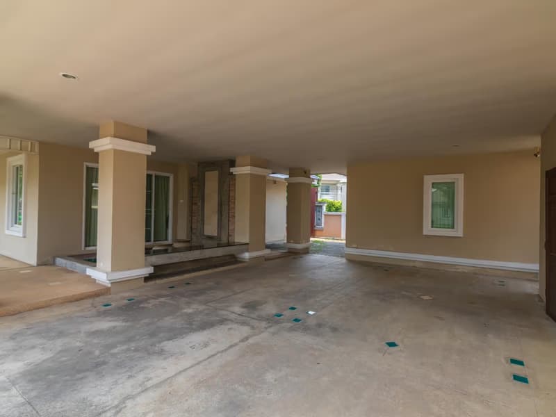 5 Bed House for Rent and Sale in San Sai